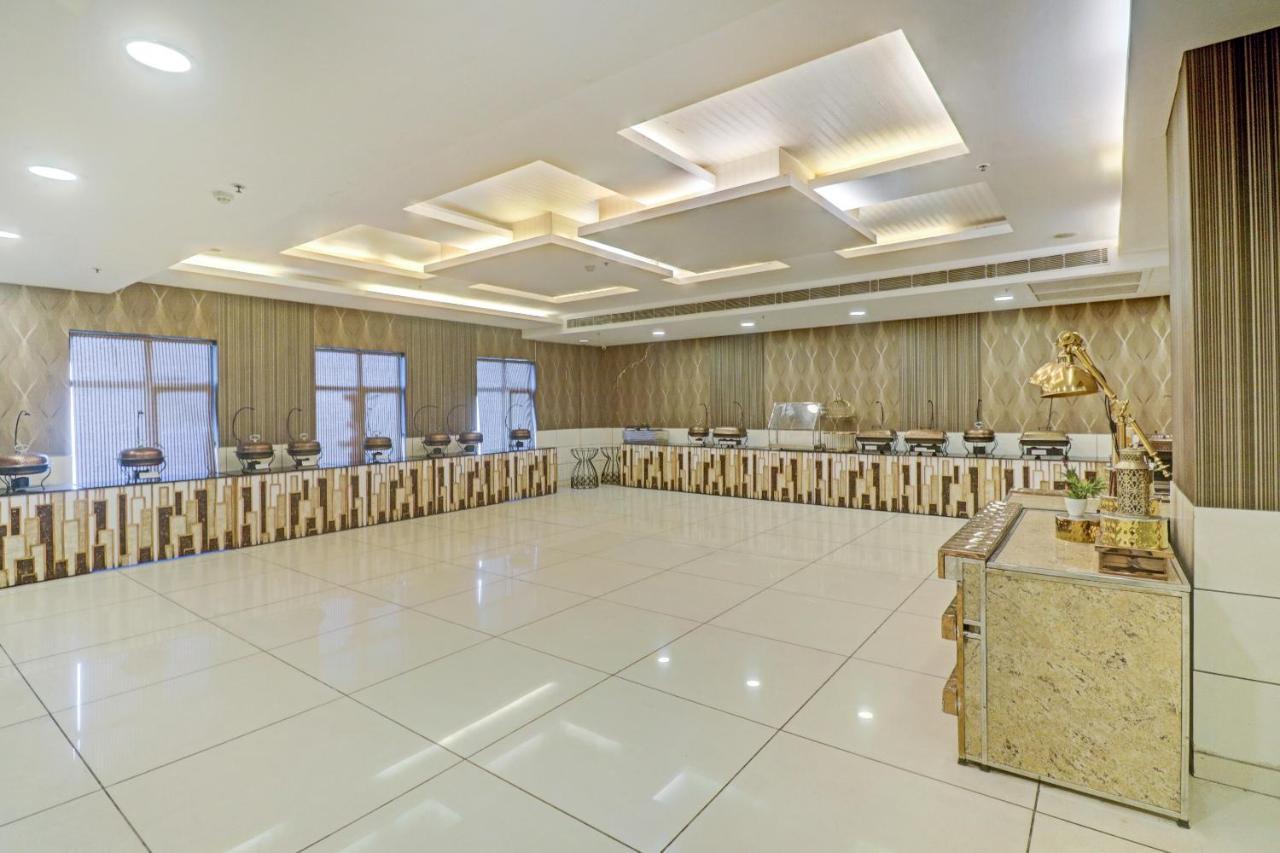 ホテル Oyo Townhouse 484 Sanskriti デリー エクステリア 写真